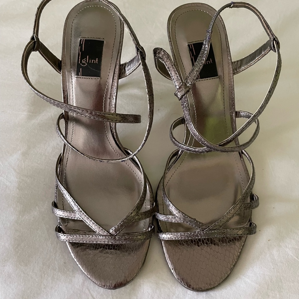 Glint Heels